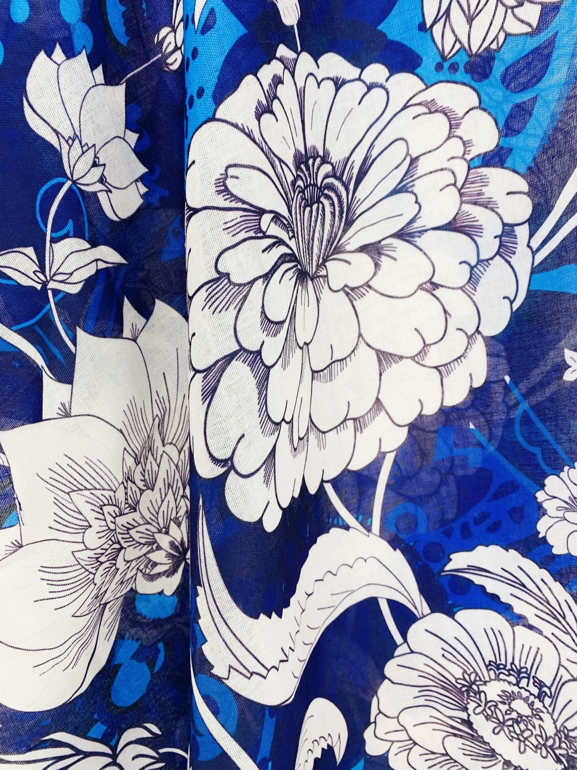 JC062720 Blue-White Floral Kimono