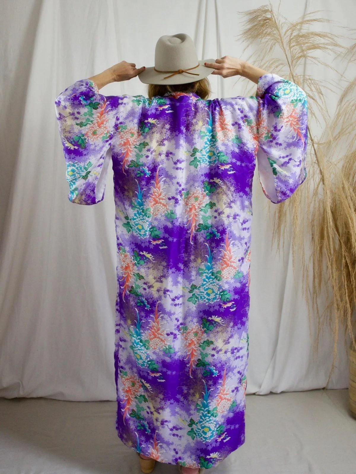 Vintage Japanese Floral Silk Kimono
